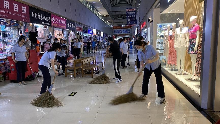 强降雨来袭！—— 钱江商城全力做好排水防汛工作